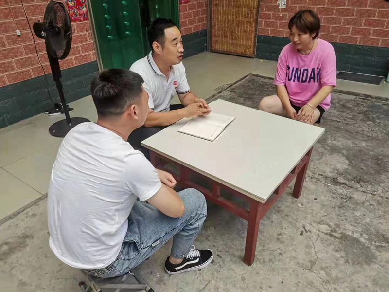 博農(nóng)乳業(yè)黨支部扎實開展“入戶訪民情、我來辦實事”活動